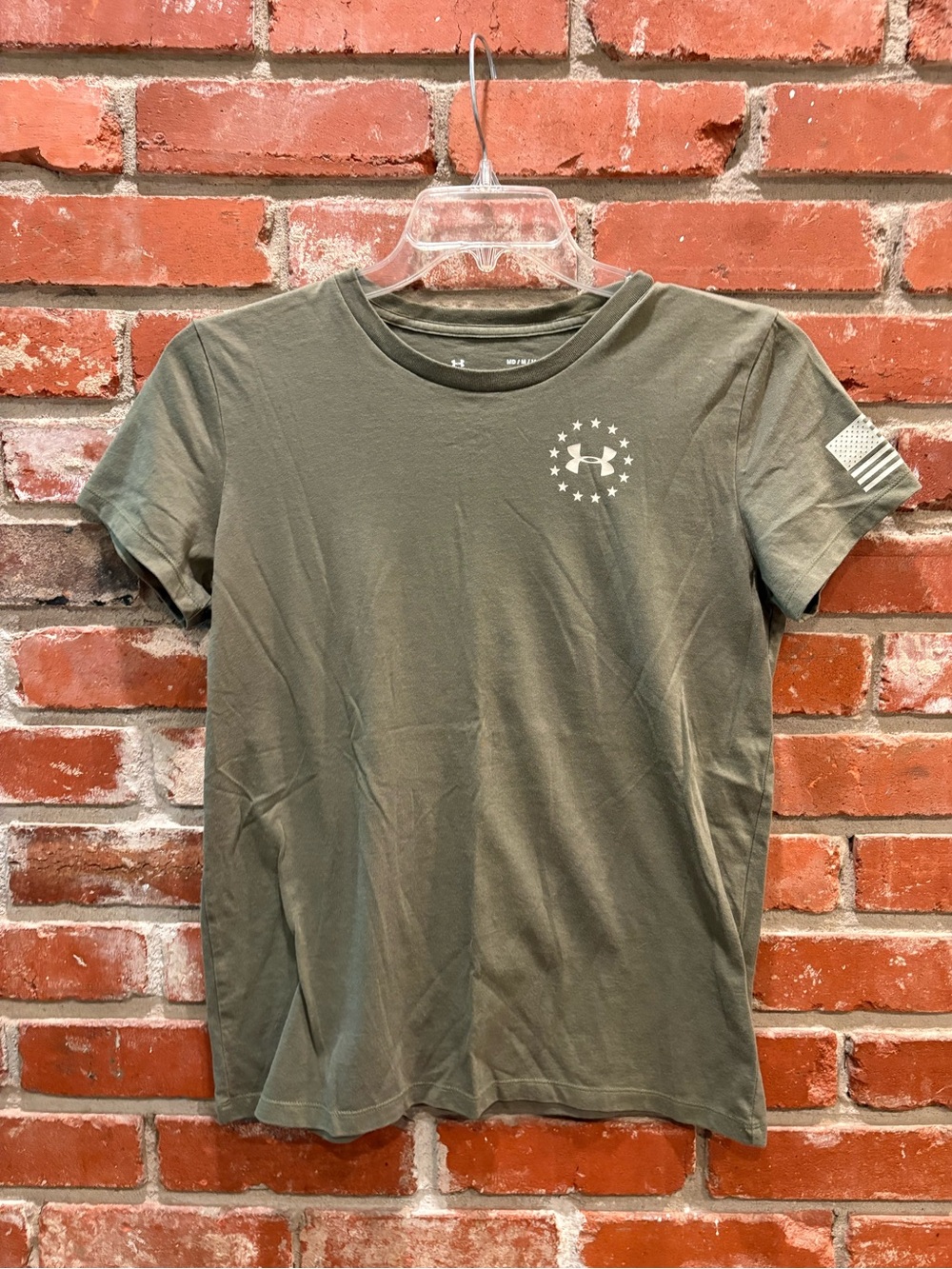 Under Armour Freedom Flag T-Shirt Womens Medium Olive Green